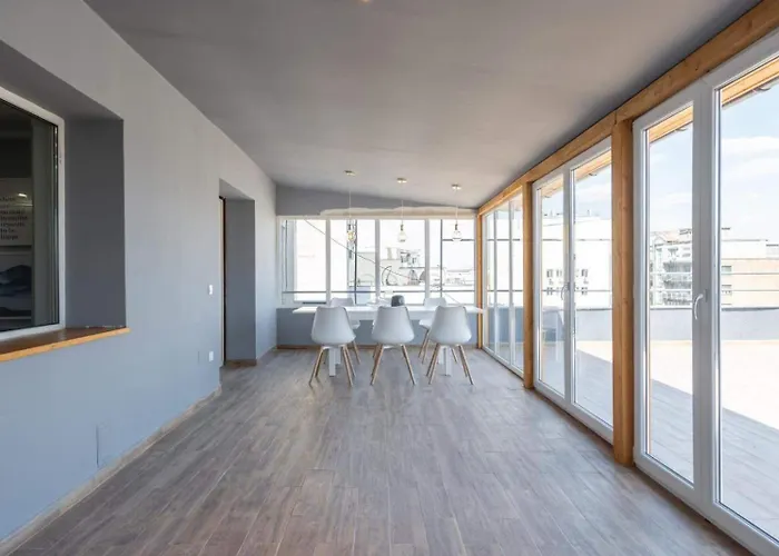 Panaromic View Penthouse In The Heart Of *